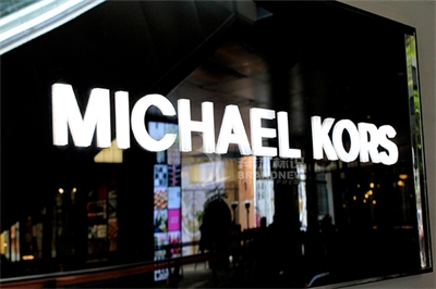 通體亞克力發光字的定義和制作方法