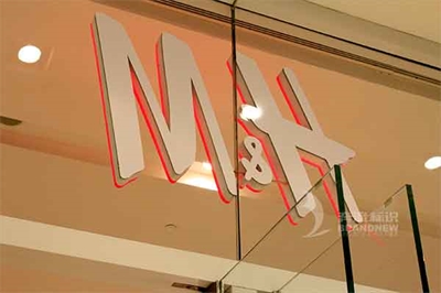 精品擴邊吸塑發光字與迷你發光字區別