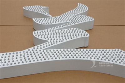 影響LED發光字使用壽命的內外因素