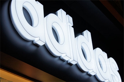 淺談亞克力三維通體發光字