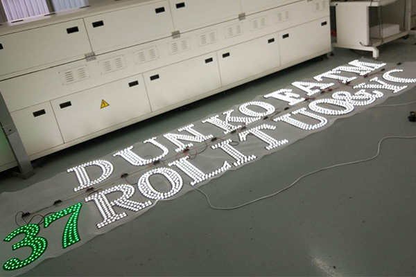 標(biāo)識(shí)標(biāo)牌 標(biāo)識(shí)標(biāo)牌